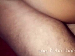 印度色情明星拉维·内和无约束的婆婆在Instagram上进行激烈的门和阴道性爱